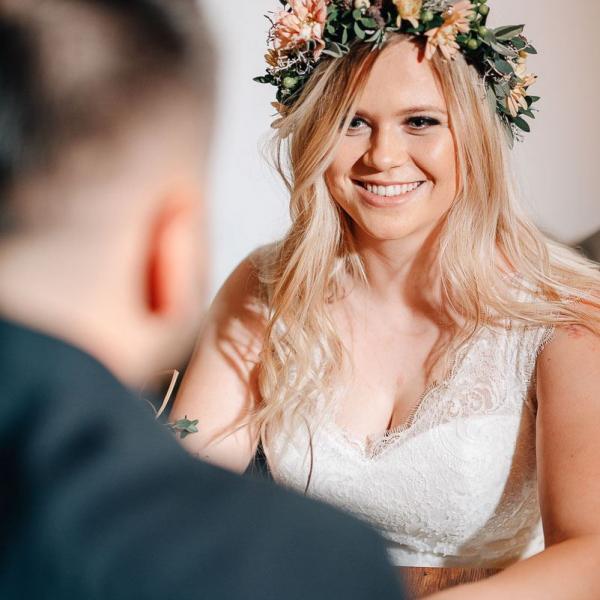 hochzeit mit blumenkrank