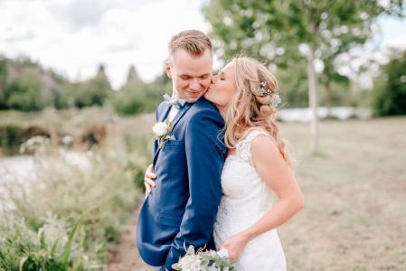 hochzeit brautpaar ilona mueller marktbreit kitzingen hochzeitsfotos fotos wuerzburg trauung fotostudio outdoor