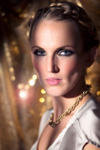 beautyportraits im studio im foto gold